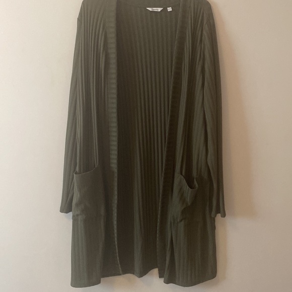 Dark Green Cardigan - Picture 2 of 4